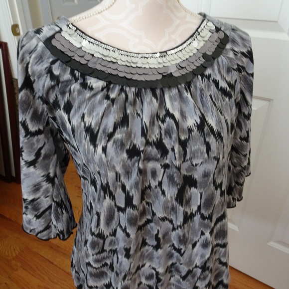 Ladies Size M Black/Gray 1/2 Sleeve Knit Top - Picture 1 of 8